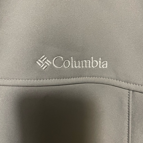 Columbia Soft Shell Jacket - Picture 3 of 4